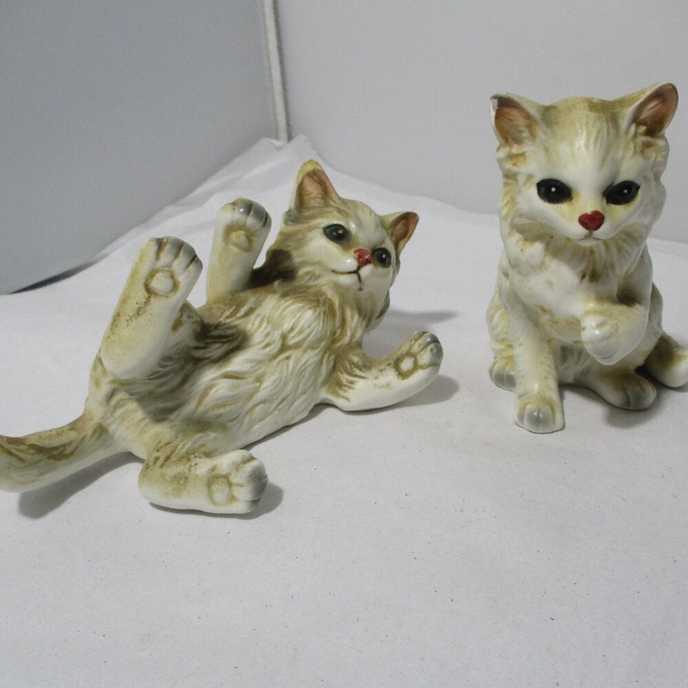 Vintage Pair Lefton Japan HP Porcelain Kittens Cat Figurines Figures Model 1513
